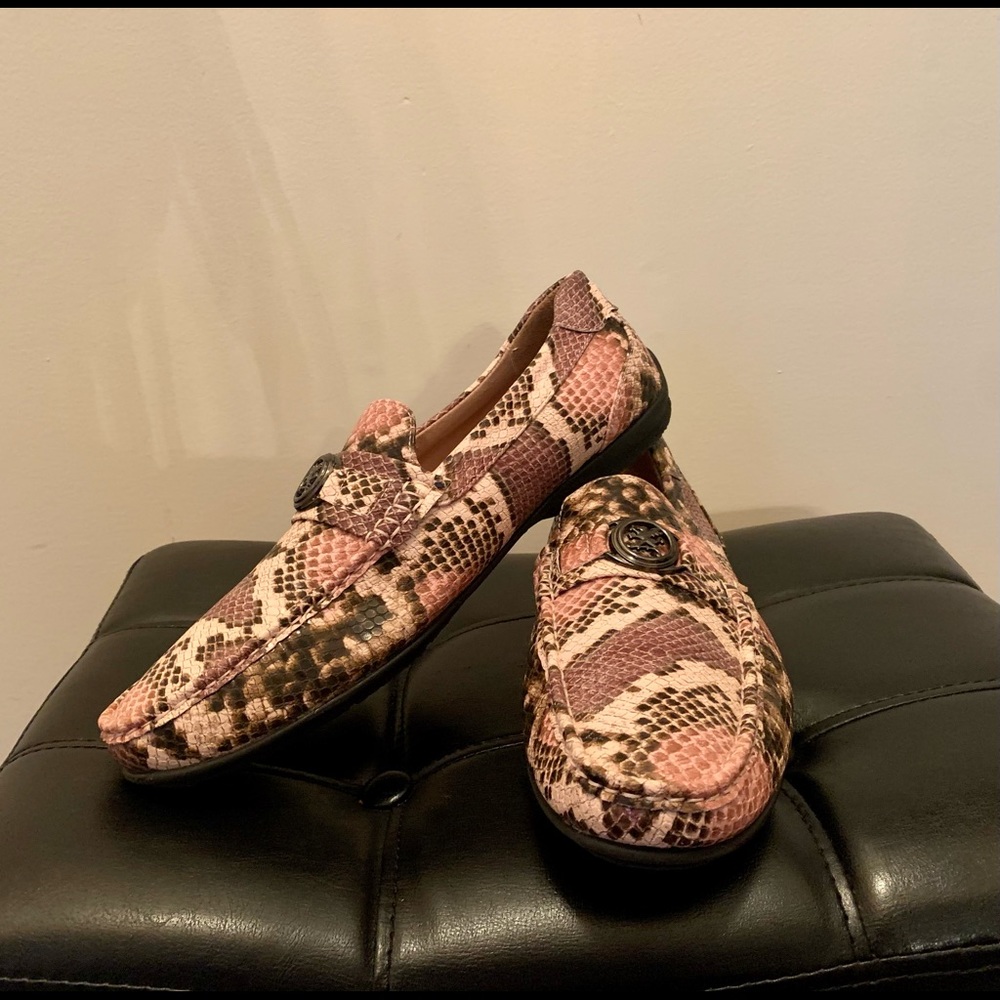 Men’s snakeskin loafer